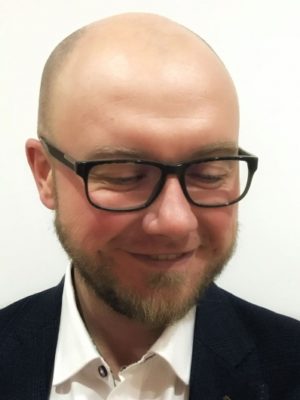 http://insieme.com.pl/wp-content/uploads/2019/12/szymon_gacek-300x400.jpg